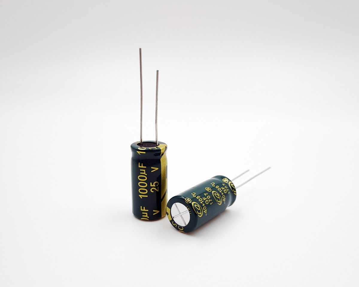 Ƶ1000uF/25V
